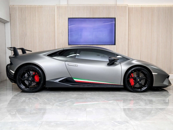 2018 Lamborghini Huracan Performante AWD Dual-Clutch (DCT)