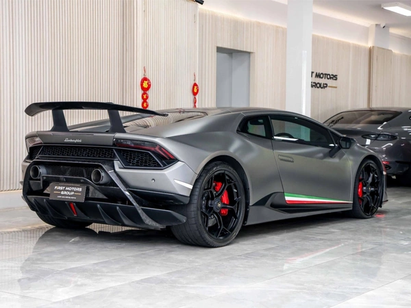 2018 Lamborghini Huracan Performante AWD Dual-Clutch (DCT)