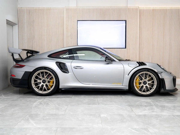 2019 Porsche 911 GT2 RS Dual-Clutch (DCT) Petrol