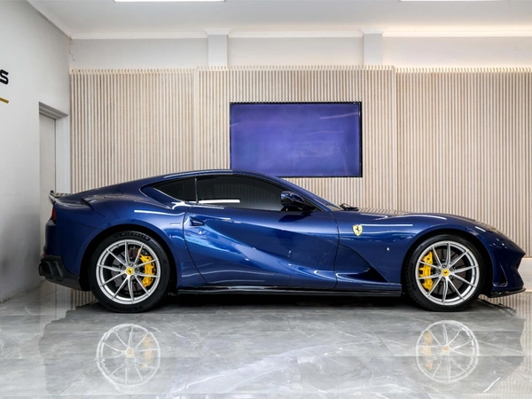 2018 Ferrari 812 Superfast F152M Dual-Clutch Petrol