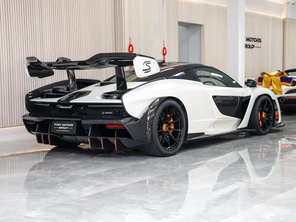 2018 McLaren Senna Senna P14 Dual-Clutch (DCT) Petrol